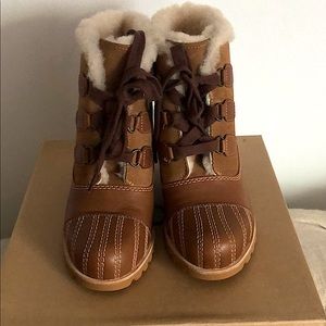 Ugg Alasdair Leather Suede Sheepskin Wedge Boots